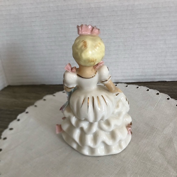 Vtg Japan Girl Figurine with Frilly Dress - Picture 4 of 14
